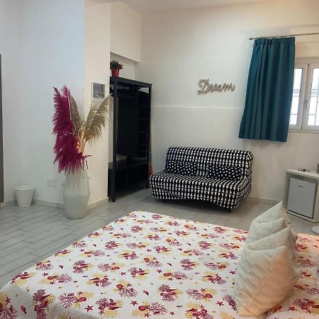 Dora'S House Otel Napoli Dış mekan fotoğraf