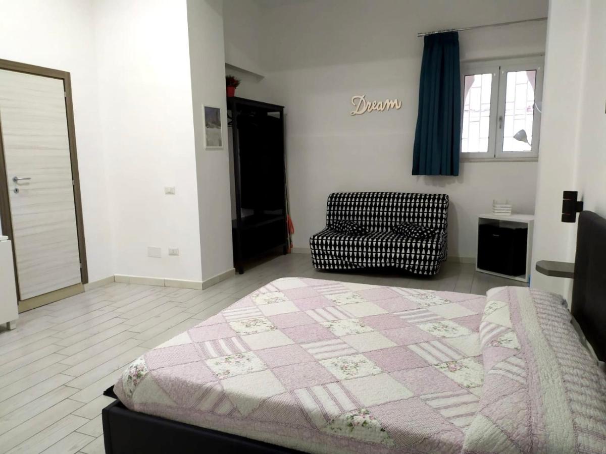 Dora'S House Otel Napoli Dış mekan fotoğraf