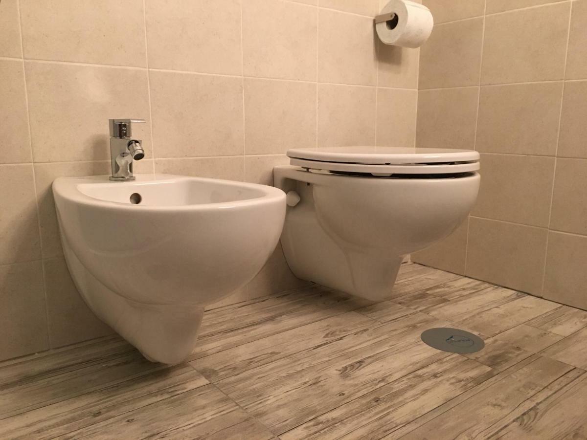 Dora'S House Otel Napoli Dış mekan fotoğraf